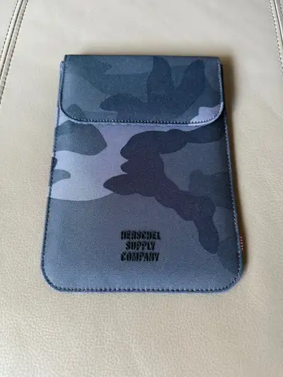 Herschel Spokane Sleeve for iPad Mini Night Camo NEW, View more