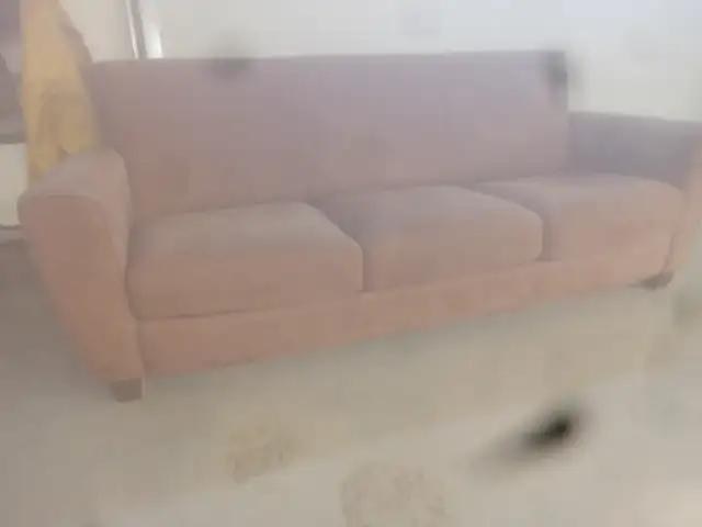 Couch for sale in Coaldale in Couches & Futons in Lethbridge - Image 5