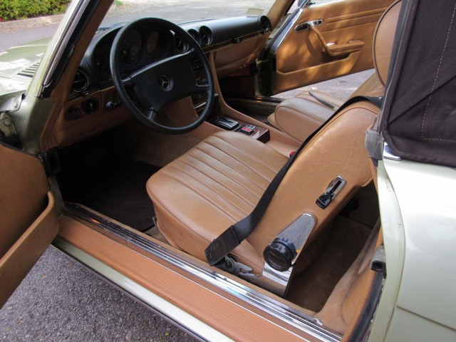 1981 Mercedes 380 SL Convertible for sale dans Voitures d'époque  à Ville de Montréal - Image 4