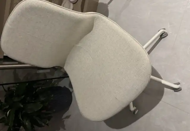 IKEA Hattefjall Office Chair in Chairs & Recliners in Richmond - Image 3