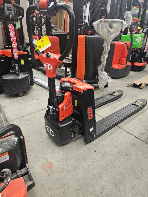 New 1500kg/3300lbs Electric Pallet Truck - Ready For Pick Up in Other Business & Industrial in Edmonton - Image 2