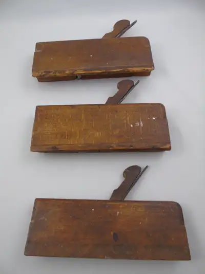 Vintage 3 Hand Tools Molding Plains LB, View more