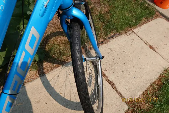 Ladies Norco Bike in Road in Edmonton - Image 4