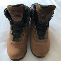 Hiking Boots WIND RIVER Waterproof  Hyper Dry Size 7.5
