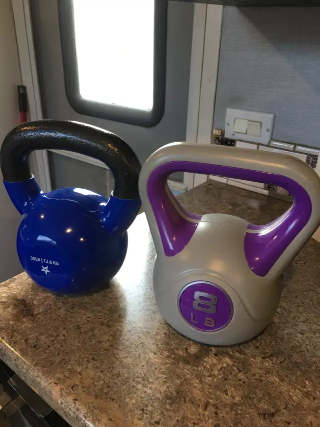 30 lb kettlebell in Exercise Equipment in Penticton - Image 3