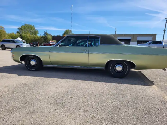 1969 Chevrolet Caprice 427. in Classic Cars in Edmonton - Image 8
