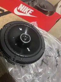  6.5 inch 2 kicker speakers