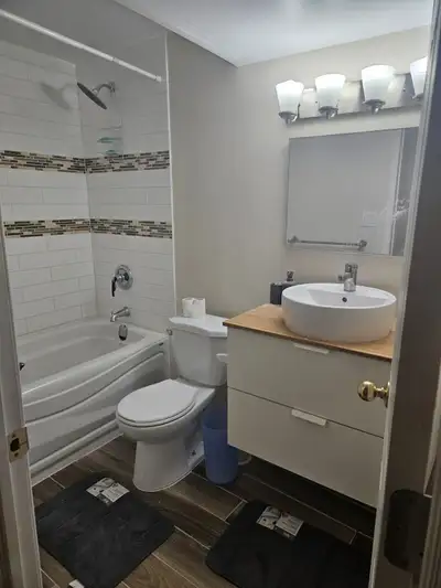 Cozy Basement Bachelor Apartment in Little's Corners, Cambridge $1,100 (+ $150 utilities per person)...