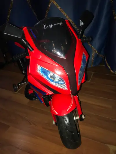 GT‑01 Red Sport Motorcycle for Kids, View more