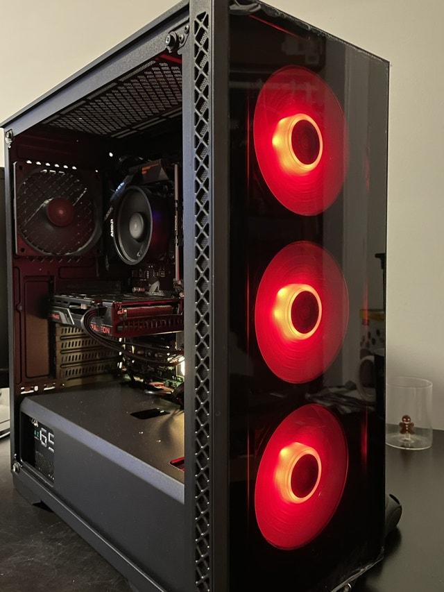 Newly Built Gaming Pc w/Rx 6600 (RTX 3060 equivalent) Desktop