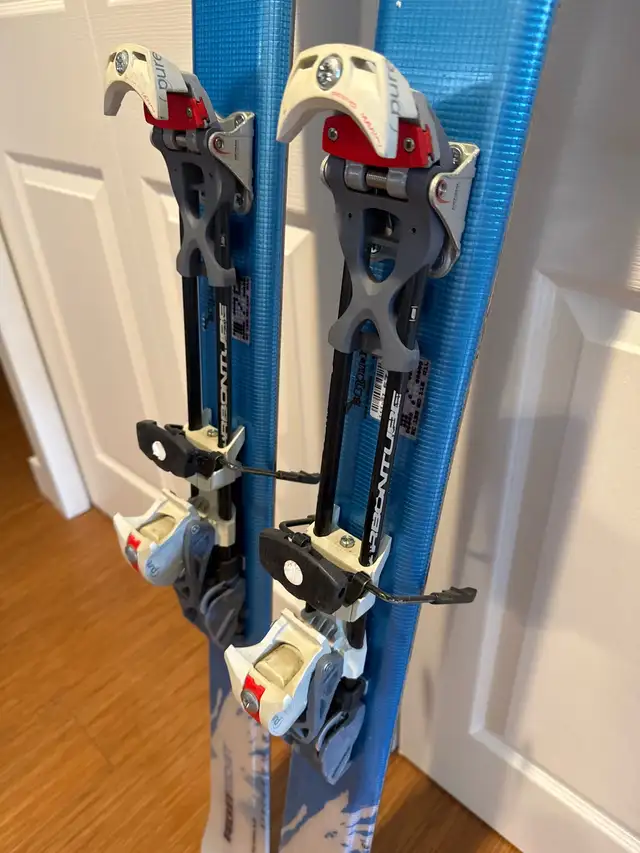 Salomon Pocket Rockets with Pure Backcountry Bindings,  G3 skins in Ski in Banff / Canmore - Image 4