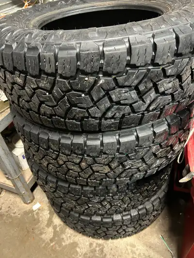 ***SOLD**** Set of four 265/70/17 Toyo Open Country AT3 Load range C. Bought new middle of last wint...