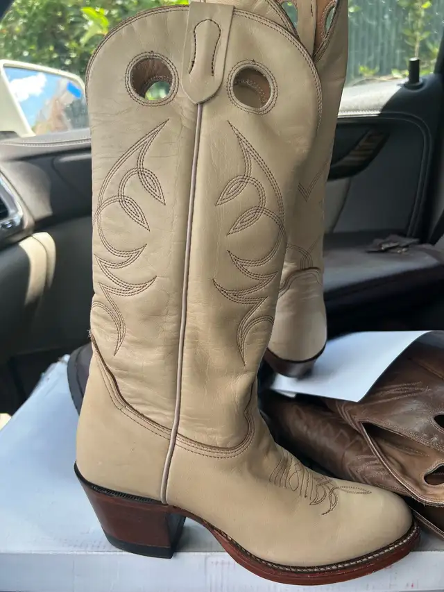 Brand New Go Western Stampede Leather Cowboy Boots in Men's Shoes in Calgary - Image 4