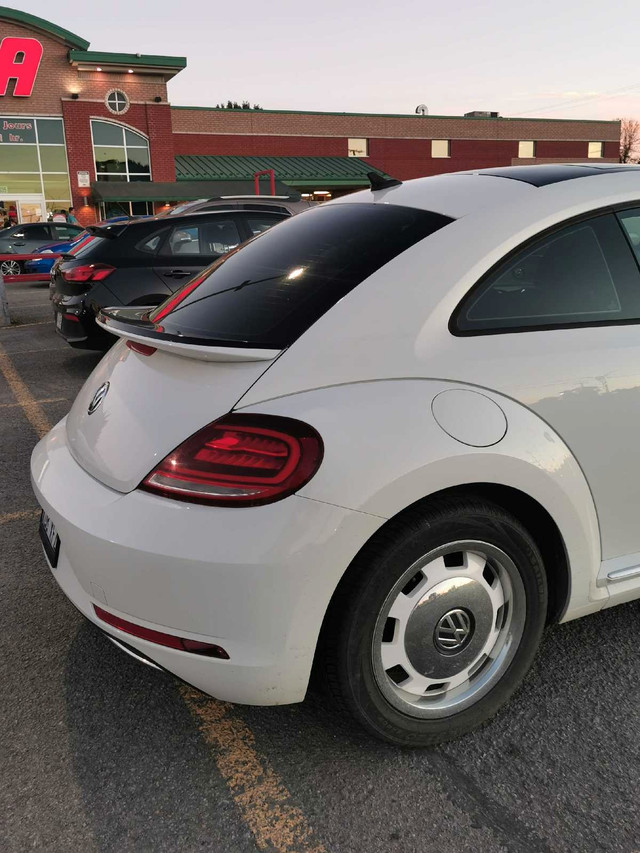 Beetle blanche toit ouvrant  dans Autos et camions  à Ville de Québec - Image 3