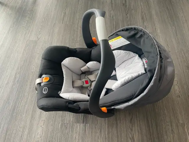 Chicco KeyFit 30 Infant Car Seat + Base in Strollers, Carriers & Car Seats in Ottawa - Image 5