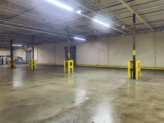 Warehouse Space for Rent in Commercial & Office Space for Rent in Oshawa / Durham Region - Image 4