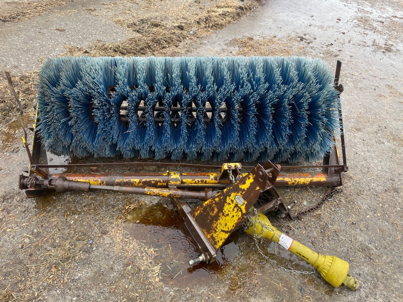 Power broom Other Ottawa Kijiji