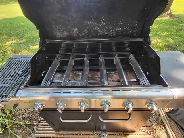 Charbroil 7 burner BBQ 63234727415553122