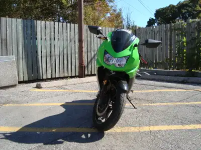 I’m selling my Kawasaki Ninja 250R Special Edition. 15,895 kms~ as of early October 2025 It is in go...