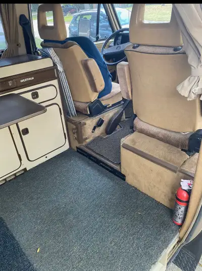 1985 VW Westfalia camper van. Excellent condition. Second owner, no accidents. Automatic, not safeti...