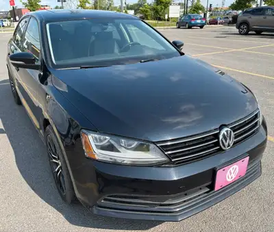 Volkswagen Jetta Wolfsburg edition. 88450 km, 1.4l, front wheel drive. like new. A must see! 4 winte...