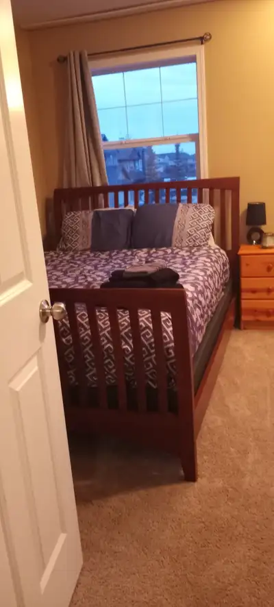 Front of home room kincora 1 bedroom avail move in ready