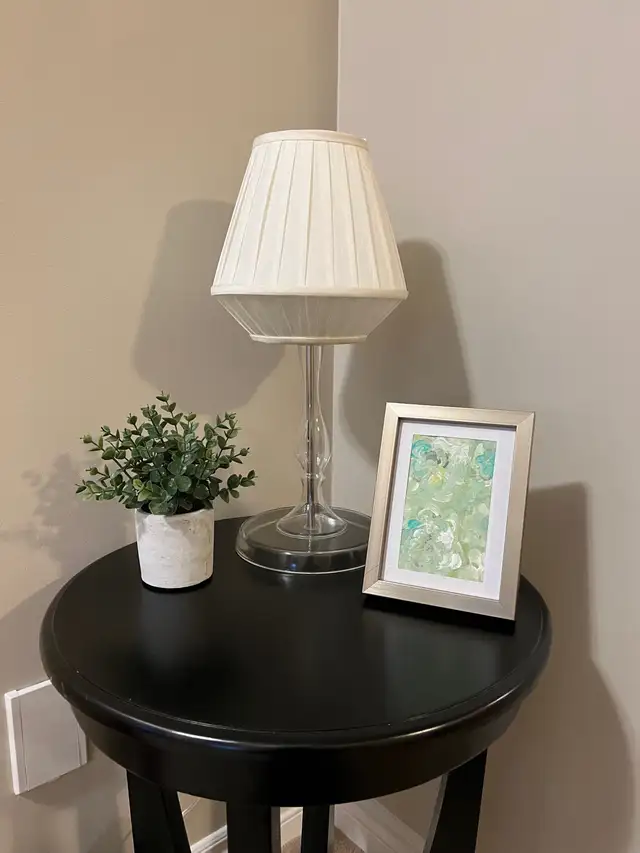 Table Lamp, 2 different selections 483716114165288961
