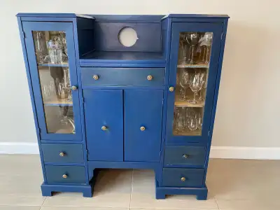 Buffet en bois, View more