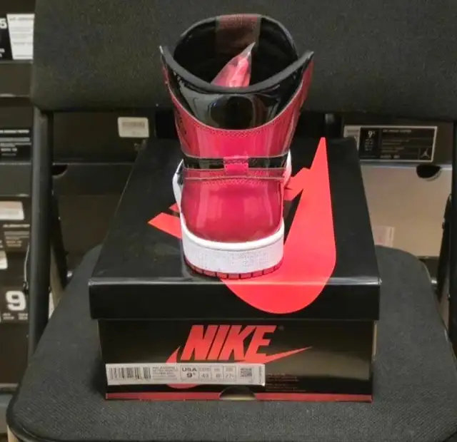Air Jordan 1 Patent Bred size 9.5, 1062863729564931122
