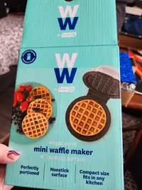 DASH Single Waffle Maker - NEW
