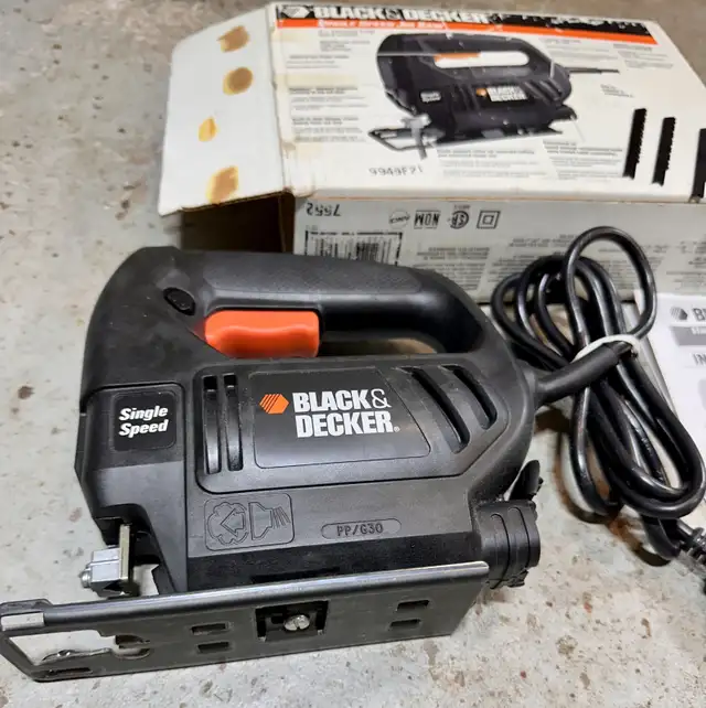 Black and Decker Single Speed Jig Saw, boxed64744750821891121
