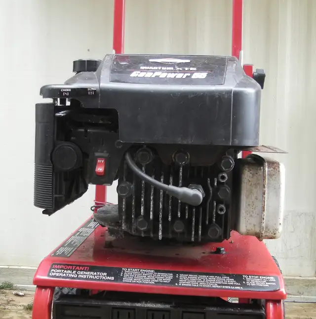 Craftsman 2KW 4 stroke gas generator - Briggs 5.5 Quantum Engine in Electrical in Charlottetown - Image 5