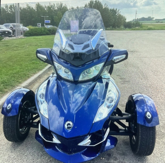 Can Am Spyder Trike & Trailer Touring St. Albert Kijiji