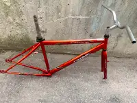 Bright red steel road/commuter bike frame for 700C wheels