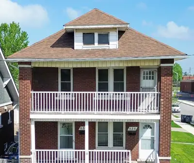 2-Bedroom Duplex Apartment in West Walkerville available July 1