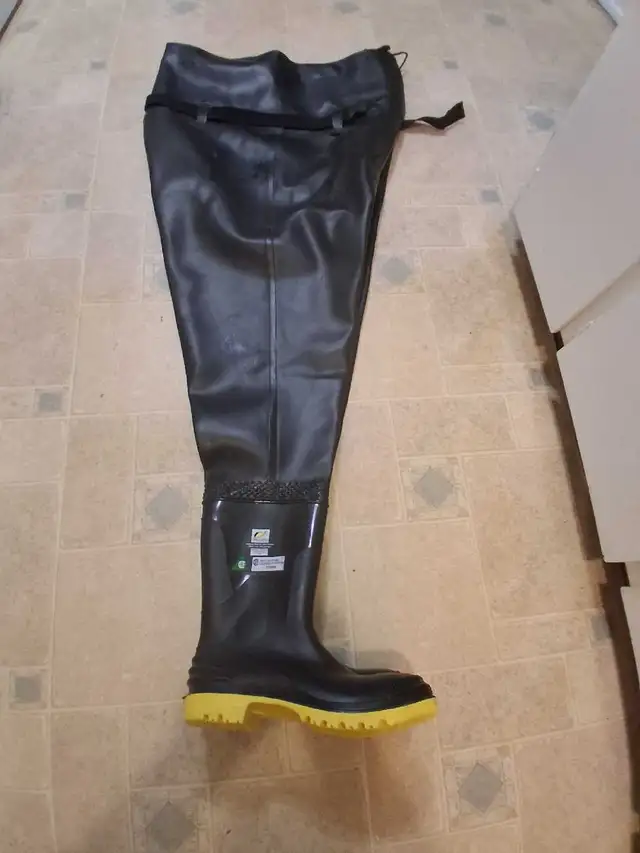 Onguard Waders in Fishing, Camping & Outdoors in Edmonton - Image 5