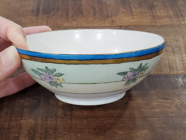 Antique T&T Limoges France 1919 Porcelain Bowl in Arts & Collectibles in Edmonton - Image 3