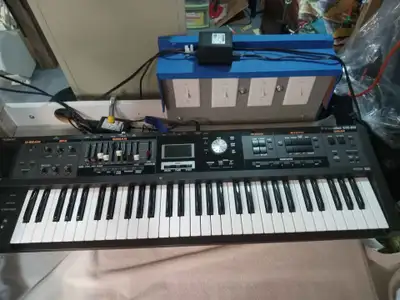 Rolland vr-09 v combo synthesizer keyboard, View more