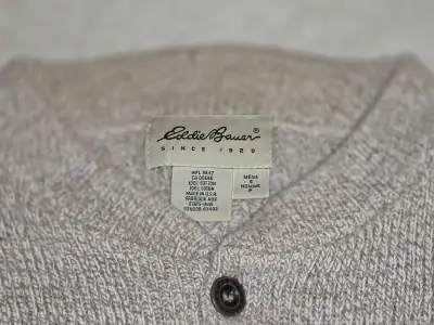 Size M, fair condition. Cash only, pickup in Larkspur Edmonton