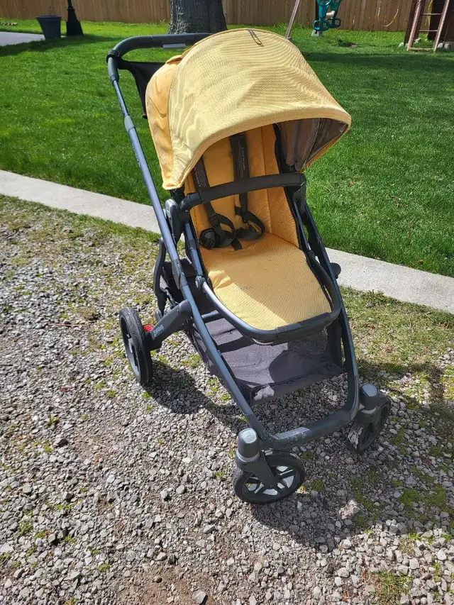 Uppababy Vista stroller  in Strollers, Carriers & Car Seats in Oakville / Halton Region - Image 2