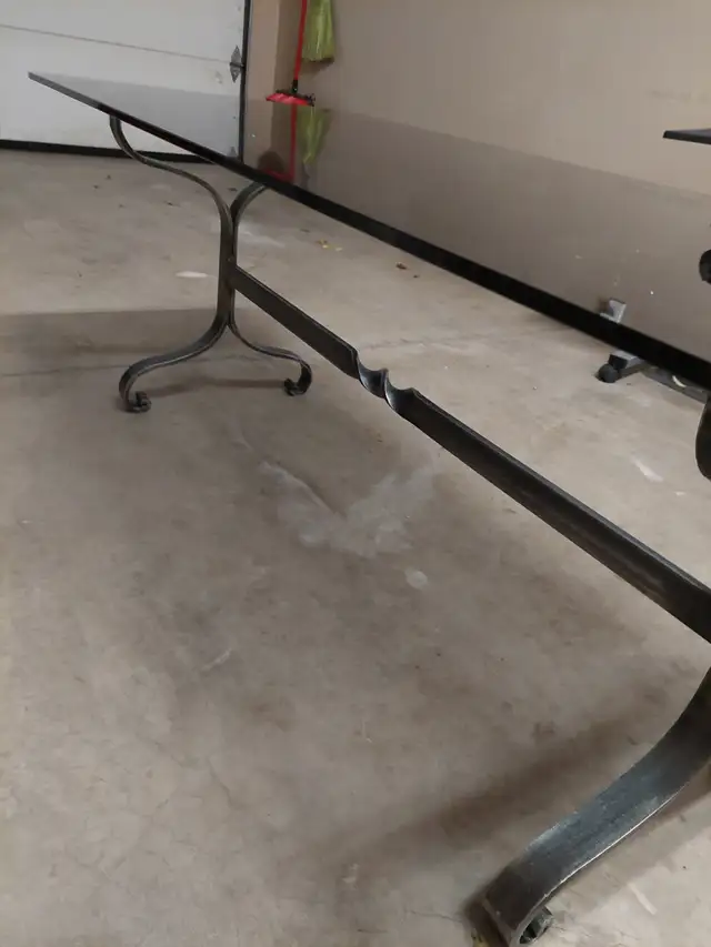 COFFEE TABLE WROUGHT IRON AND SMOKED GLASS63838169115777121
