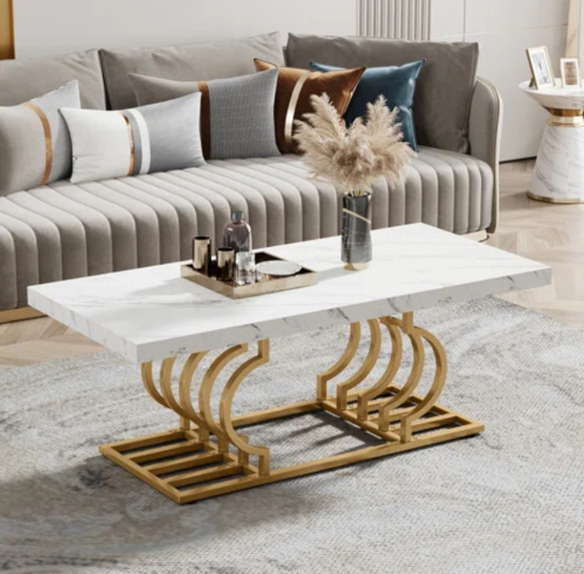 Modern coffee table with gold accent in Coffee Tables in Belleville