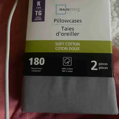 It is brand new and it has 108 inside There are 108 and Brand spanking new Good quality.