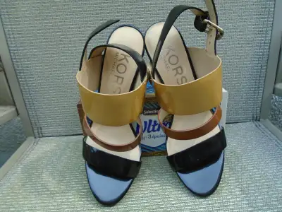 Soulier a Talon Haut : Michael Kors, View more