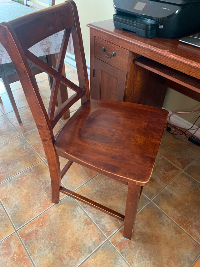 Bureau de travail et chaise pour 30$ dans Bureaux  à Ville de Québec - Image 2
