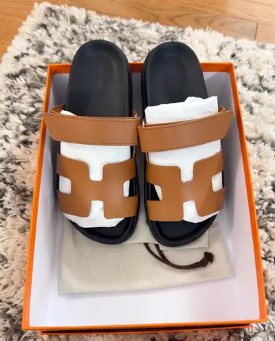 BNWT CHYPRE TAN SIZE 38, View more