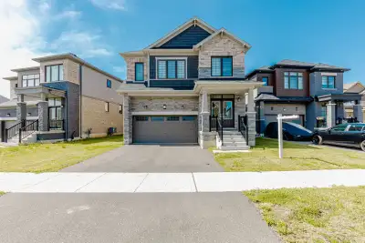 4 Bedrooms | 4 Bathrooms with Mordern Kitchen, Stainless Steel Appliances, Dishwasher, Fireplace, Pr...