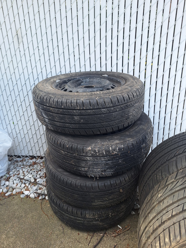 Pneus (4) d'été Yokohama avec jante acier 15'' dans Pneus et jantes  à Longueuil/Rive Sud