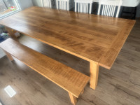Rough hewn Amish Maple farm table and bench 9ft x 3’8
