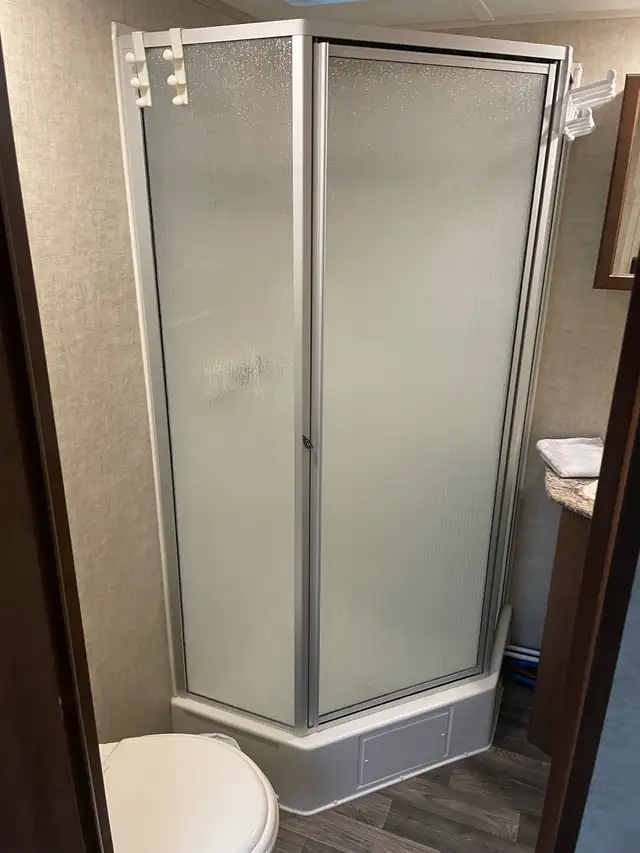 Travel Trailer  in Travel Trailers & Campers in Regina - Image 8